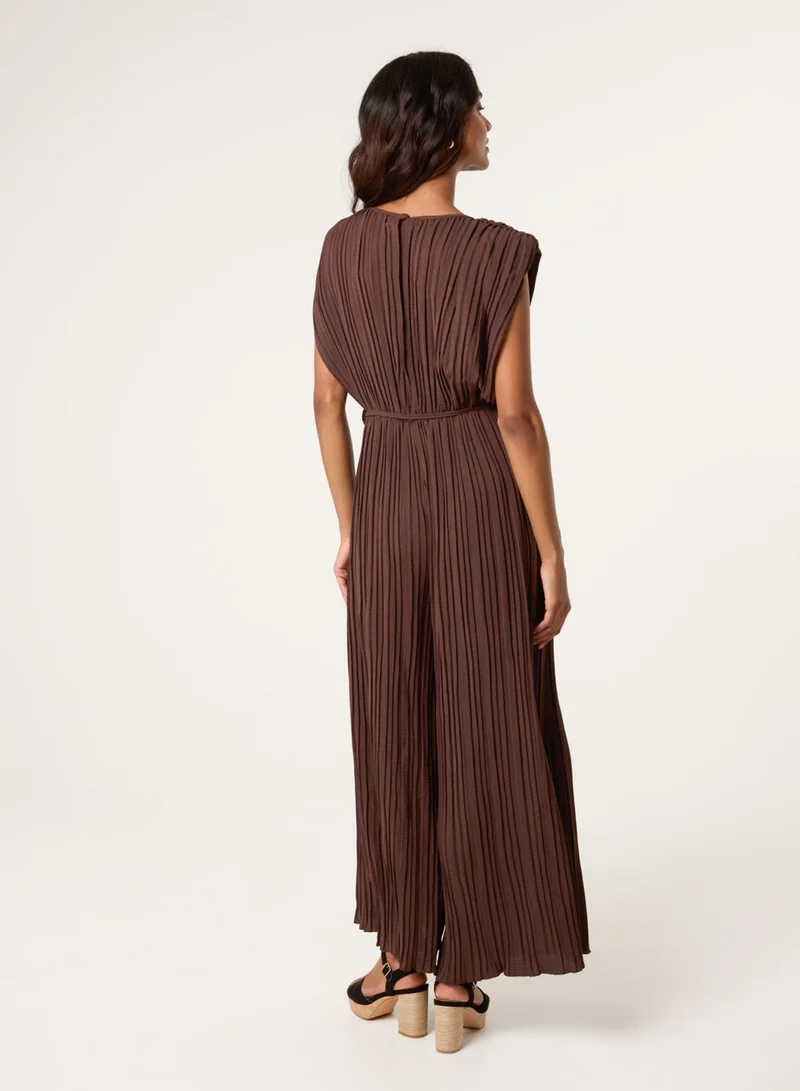 بلو فانيلا Pleated Shoulder Pad Jumpsuit